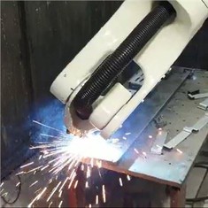 RJH605 Roboterschweißzelle